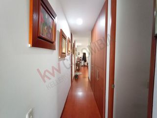 Foto 3 de En Venta Apartamento Con Club House, En Mazuren