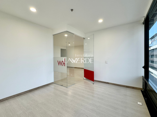 Foto 3 de Venta - Oficina Con Excelentes Acabados Y Vista Exterior En Sabana Park
