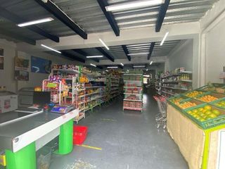 Foto 18 de Vendo Edificación en Prado Veraniego, 2 Niveles, 420m2, uso comercial