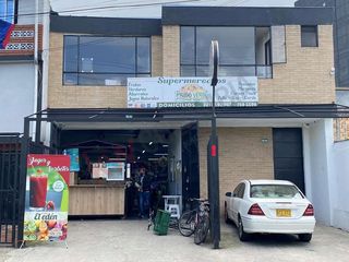 Foto 3 de Vendo Edificación en Prado Veraniego, 2 Niveles, 420m2, uso comercial