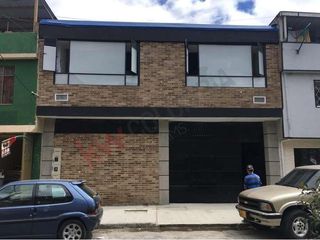 Foto 8 de Vendo Edificación en Prado Veraniego, 2 Niveles, 420m2, uso comercial