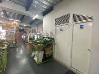 Foto 16 de Vendo Edificación en Prado Veraniego, 2 Niveles, 420m2, uso comercial
