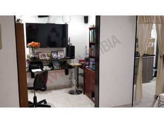Foto 6 de Vendo apartamento Barrio Parque de la Flora