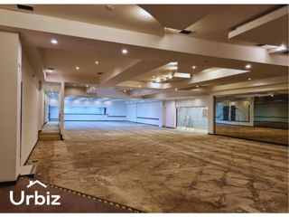 Foto 5 de Arriendo de local de 585m en Unicentro Bogota
