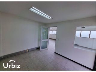 Foto 10 de Arriendo de Bodega de 151m de 2 plantas con Oficina en Calle 80