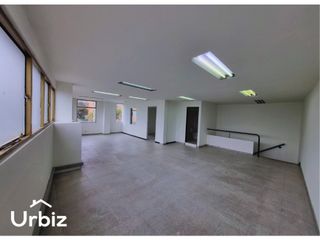 Foto 8 de Arriendo de Bodega de 151m de 2 plantas con Oficina en Calle 80