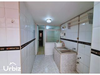 Foto 9 de Se Vende Apartamento para remodelar en Rosales de 118m - Inversión