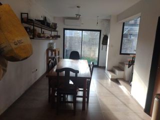 Foto 11 de Casa en venta - 3 Dormitorios 3 Baños - Cochera - 345Mts2 - La Plata