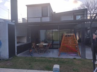 Foto 50 de Casa en venta - 3 Dormitorios 3 Baños - Cochera - 345Mts2 - La Plata