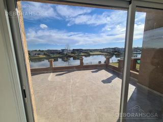 Foto 19 de Amplia casa en venta con salida a la laguna - El Cantón