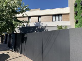 Foto 1 de SANTILLI - ESPAÑA 880 - Temperley Oeste
