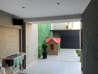 Foto 19 de SANTILLI - ESPAÑA 880 - Temperley Oeste