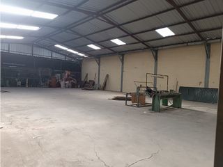 Foto 3 de Calderón, Galpón Renta, 1.200m2,  2 Ambientes