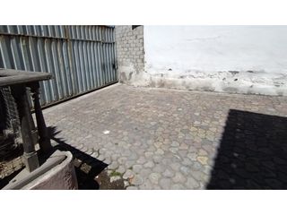 Foto 7 de Calderón, Galpón Renta, 1.200m2,  2 Ambientes