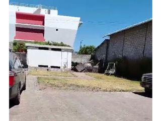 Foto 9 de Calderón, Galpón Renta, 750m2,  2 Ambientes