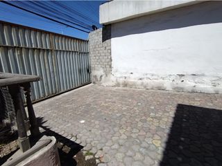 Foto 7 de Calderón, Galpón Renta, 600m2,  2 Ambientes