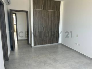 Departamento en venta en San Sebastián, La Aurora, Sector El Dorado.DenG