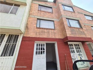 Comercial en  Quintanares(Soacha) RAH CO: 25-785