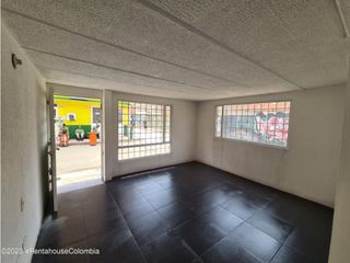 Comercial en  Quintanares(Soacha) RAH CO: 25-787