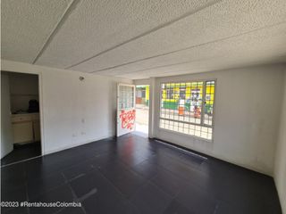 Comercial en  Quintanares(Soacha) RAH CO: 25-787