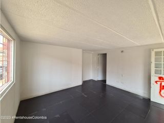 Comercial en  Quintanares(Soacha) RAH CO: 25-787