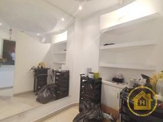 Foto 5 de Oficina en Venta ideal para Cosmetología y Estetica-Peluquería en edificio seguro, sector El Condado