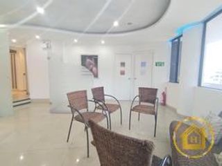 Foto 3 de Oficina en Venta ideal para Cosmetología y Estetica-Peluquería en edificio seguro, sector El Condado