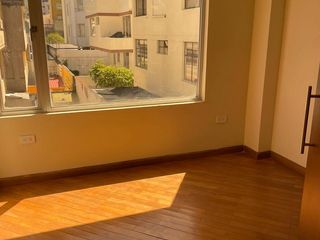 Departamento moderno de venta en la ciudadela Cofavi, Norte de Quito