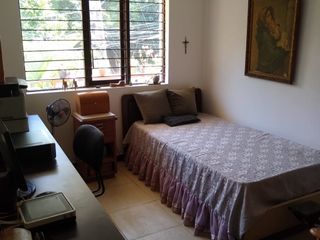 CASA EN VENTA LA CASTELLANA