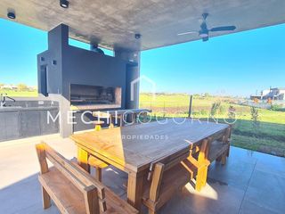 Foto 38 de Casa 5 dormitorios venta en El Cantón Golf, Escobar