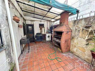 Foto 8 de Venta de PH de 5 ambientes con cochera en Quilmes