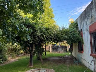 Foto 5 de Casa en venta - 2 Dormitorios 1 Baño - Cocheras - 810Mts2 - Rincón de Milberg