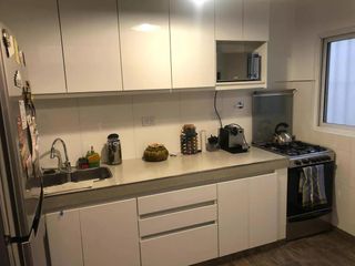Foto 4 de PH en venta - 2 Dormitorios 1 Baño - 120Mts2 - Banfield, Lomas de Zamora