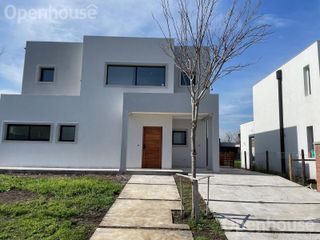 Foto 1 de IMPECABLE Casa en  BARRIO SAN PABLO!!!