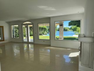 Foto 5 de Casa en Venta  SAN ISIDRO LABRADOR a la LAGUNA , VILLANUEVA. TIGRE