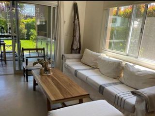 Foto 4 de Alquiler Anual Casa 5 Ambientes con Piscina en La Comarca Bancalari Tigre