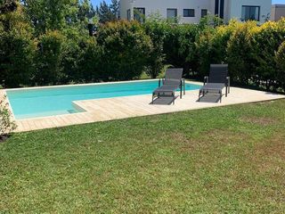 Foto 31 de Alquiler Anual Casa 5 Ambientes con Piscina en La Comarca Bancalari Tigre