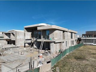 Foto 10 de Casa en venta y alquiler anual al rio, en barrio El Yacht, Nordelta, Tigre