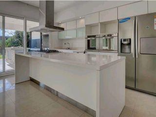 Foto 8 de Casa en venta y alquiler anual al rio, en barrio El Yacht, Nordelta, Tigre