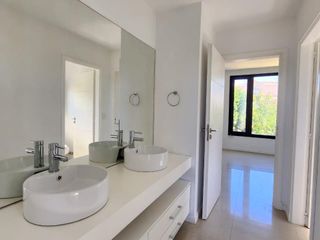 Foto 27 de Casa en venta y alquiler anual al rio, en barrio El Yacht, Nordelta, Tigre