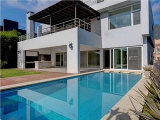 Foto 2 de Casa en venta y alquiler anual al rio, en barrio El Yacht, Nordelta, Tigre