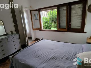 Foto 13 de HERMOSA CASA C/COCHERA CUB/JARDIN Y TODOS LOS SERVICIOS CONECTADOS- DOLORES