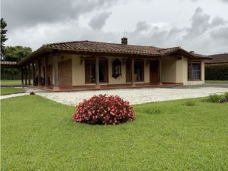 Finca Uso Comercial Llanogrande