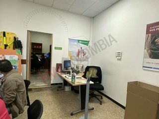 Foto 10 de Vendo propiedad de Uso Comercial, ubicada en el Parque Principal de Facatativá