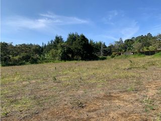 Venta de lote comercial en Rionegro sector barro blanco