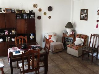 Foto 2 de Departamento en venta en Monte Castro