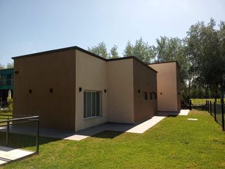 Foto 7 de Casa en alquiler en Haras del Sur II