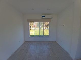 Foto 4 de Casa en alquiler en Haras del Sur II