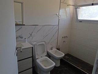 Foto 6 de Casa en alquiler en Haras del Sur II