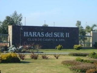 Foto 1 de Casa en alquiler en Haras del Sur II